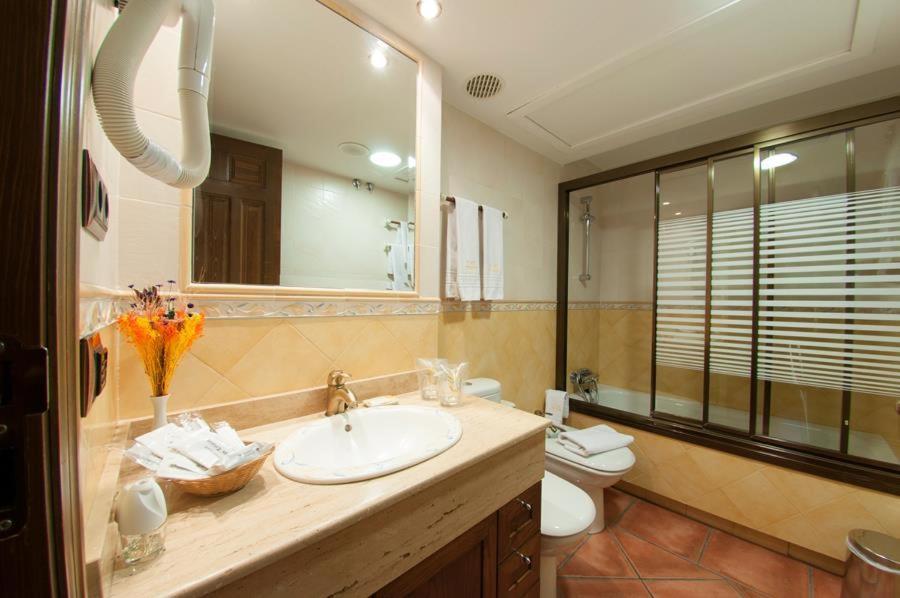 Hostal Rural Los Telares Пастрана Экстерьер фото